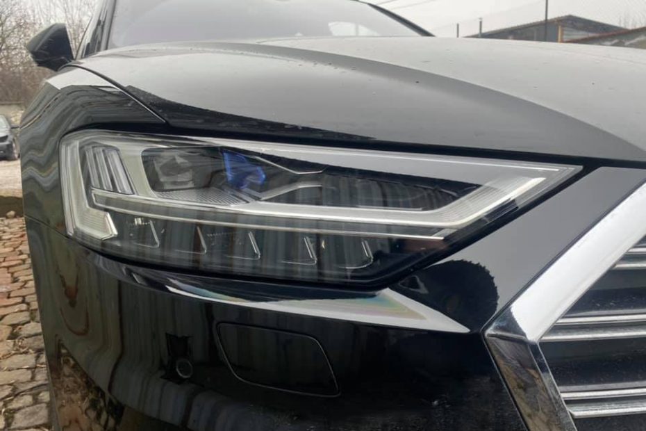 Смяна на капаци на фарове на Audi Q7